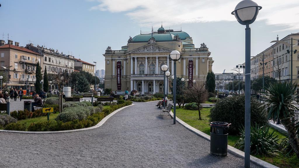 Deluxe 4 Star Studio Apartment Rijeka Exteriör bild
