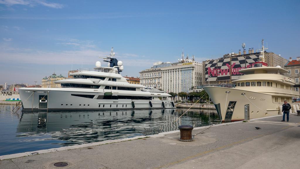 Deluxe 4 Star Studio Apartment Rijeka Exteriör bild